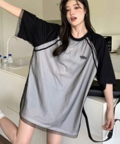 ⁦تيشيرت SHEIN⁩ - الصورة ⁦1⁩